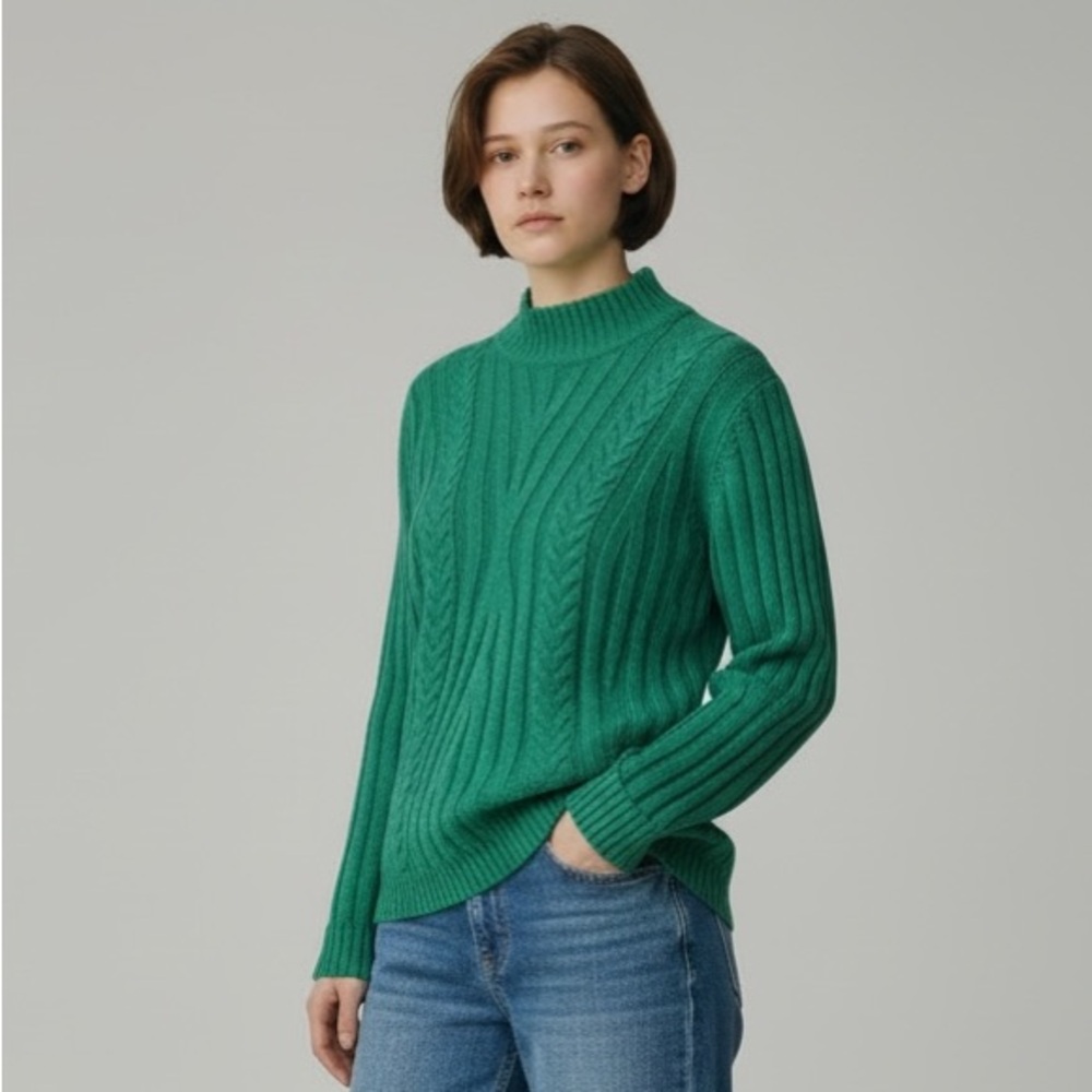 Vintage Kelly Green Cable-Detail Mock-Neck Sweater